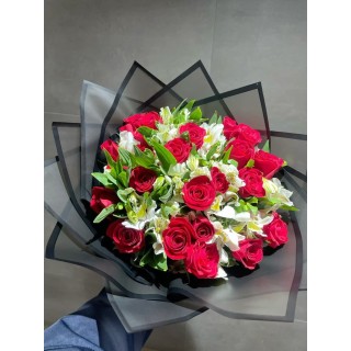 Assorted red bouquet