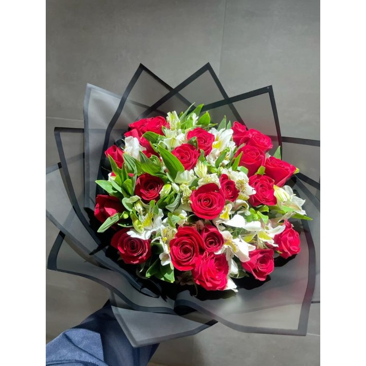 Assorted red bouquet